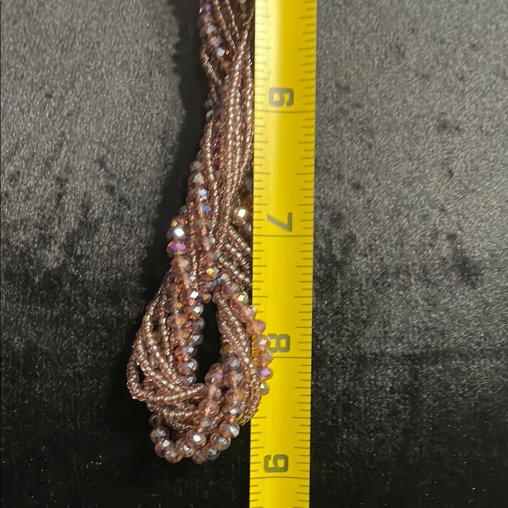 Elegant Pink Beaded Necklace - Picture 3 of 6